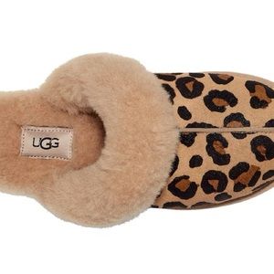 UGG SCUFFETTE II SPOTTY SLIPPER - leopard/cheetah print. Size 8. New, never worn